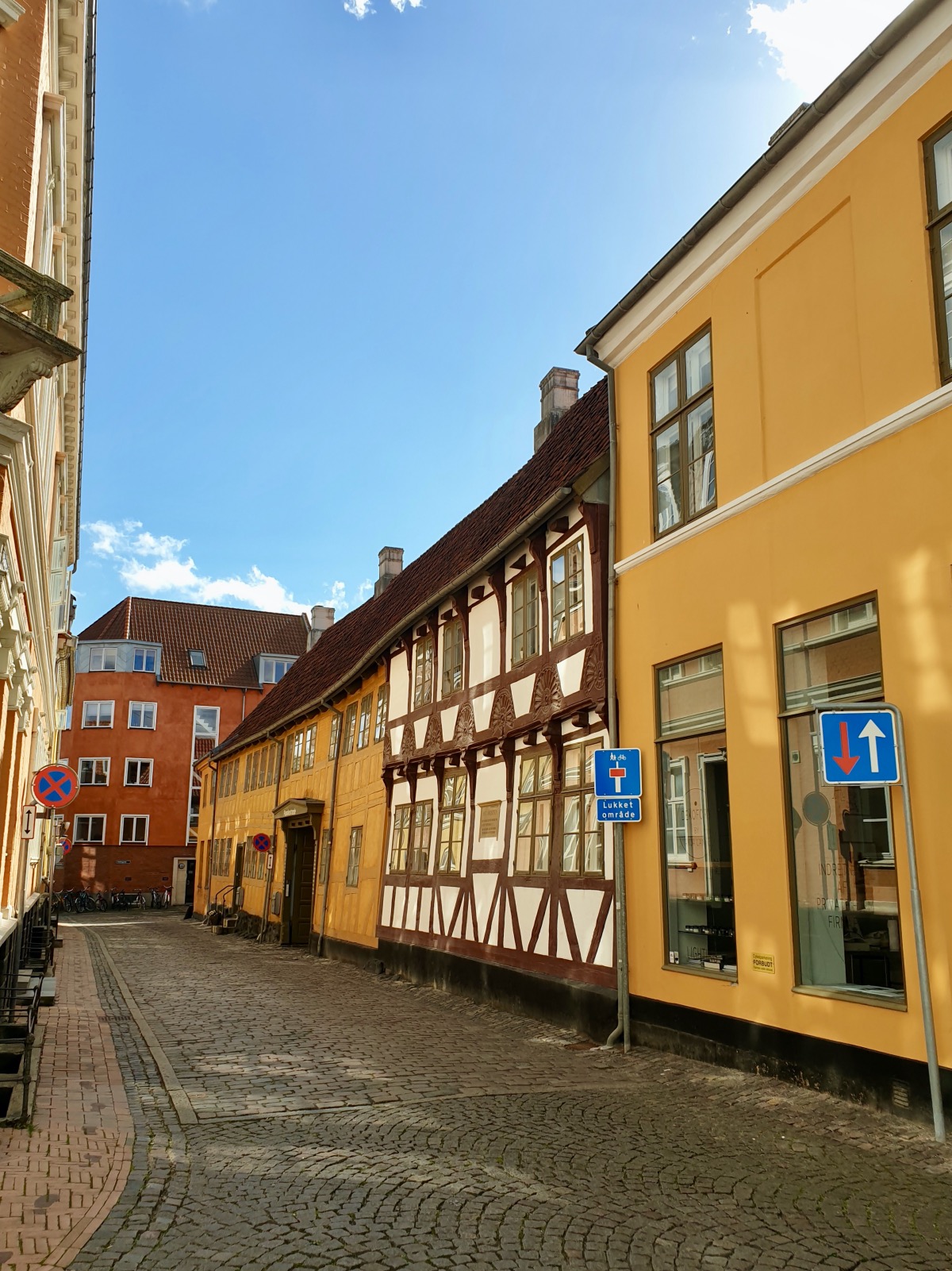Das Fachwerkhaus der Armenschule in Odense wurde 1507 gebaut – Foto: Nicole Schmidt