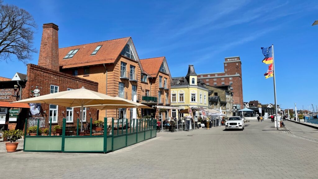 Restaurants am Hafen in Kappeln – Foto: Nicole Schmidt