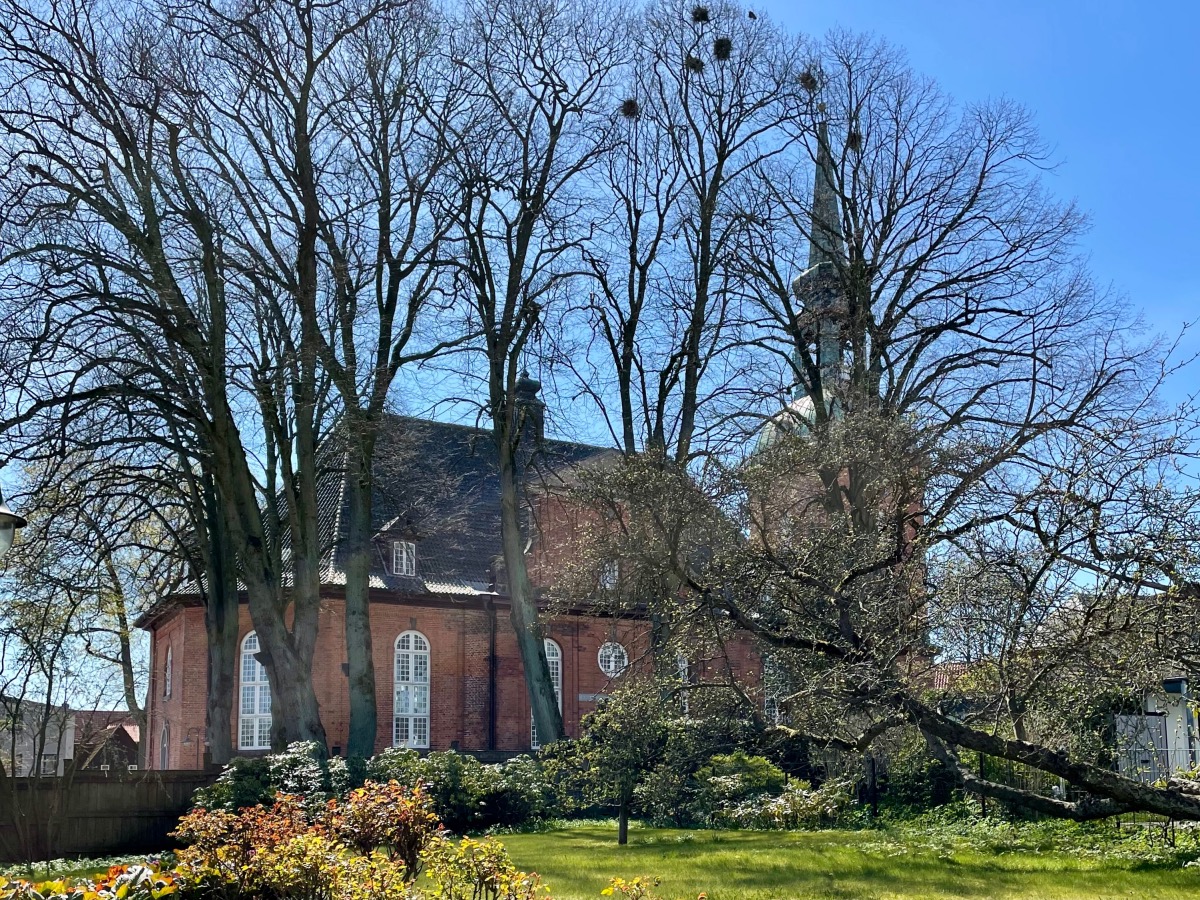 Die Kirche in Kappeln im April – Foto: Nicole Schmidt