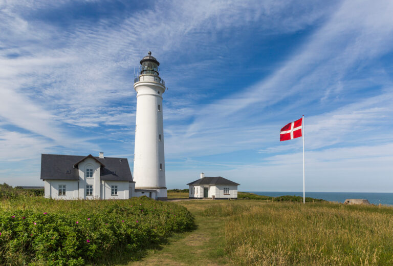 Die 7 schönsten Leuchttürme in Dänemark, Hirtshals – Foto: Adobe Stock / Iurii