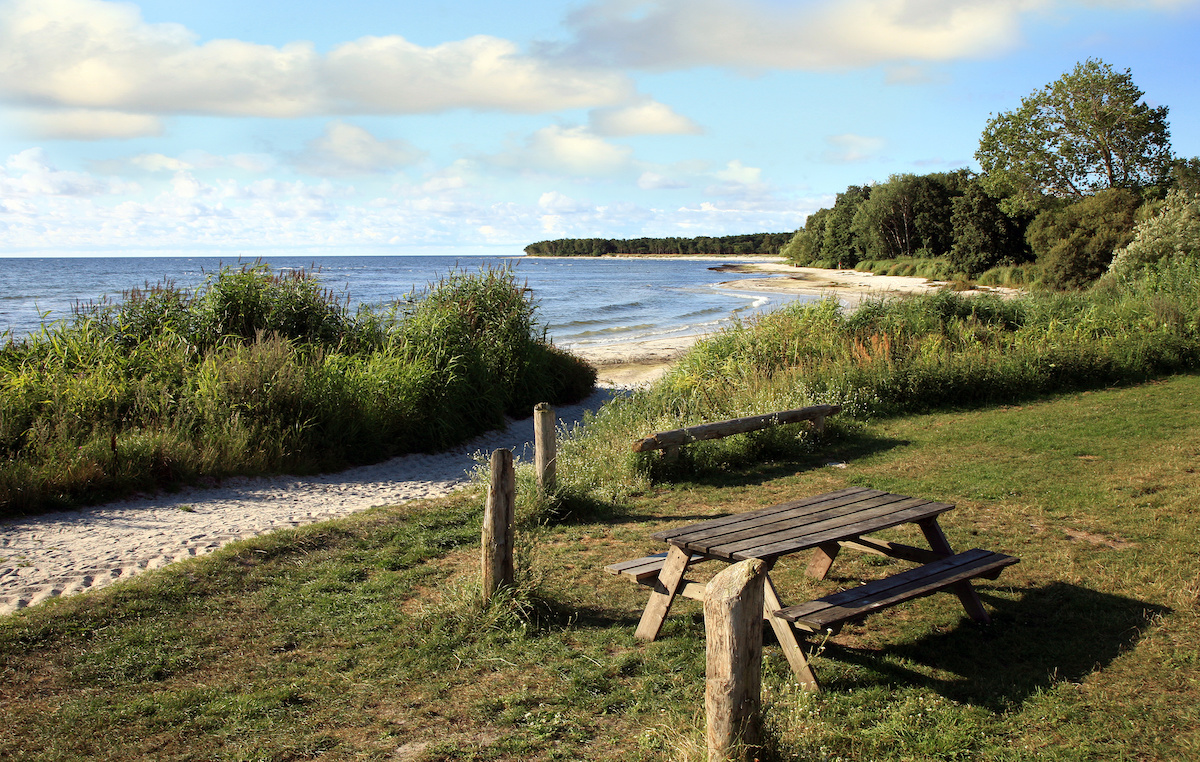 Strand auf der dänischen Insel Bornholm in der Ostsee – Foto: fotokate / Adobe Stock