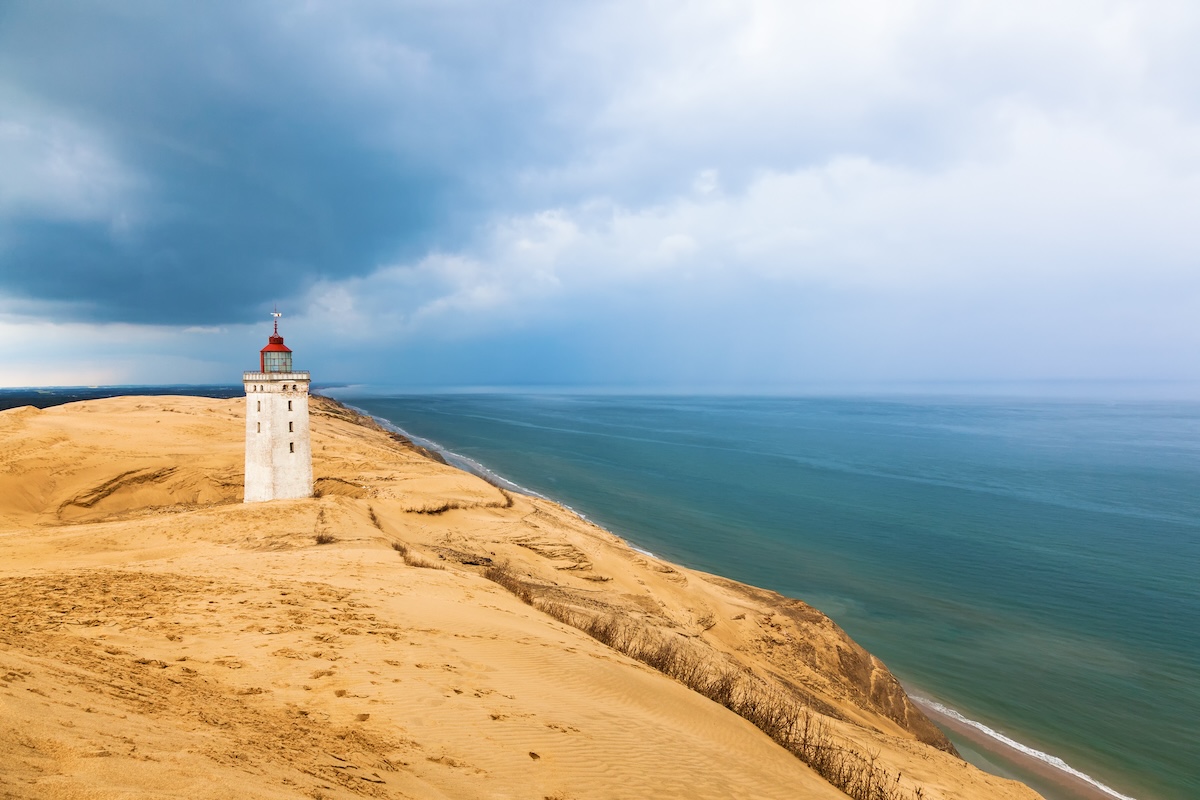 Leuchtturm von Rajbjerg Mile – Foto: Lars Johansson für AdobeStock